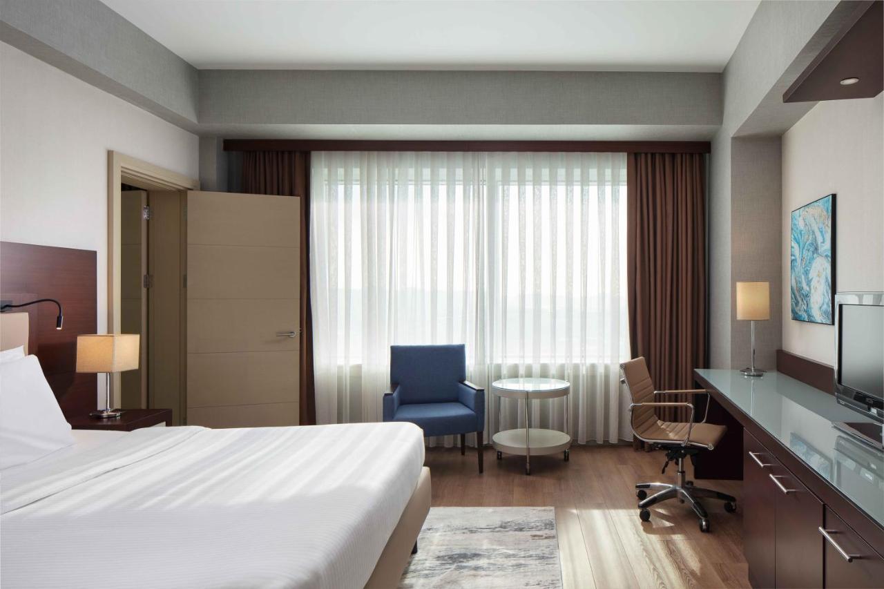Delta Hotels By Marriott Istanbul West Экстерьер фото