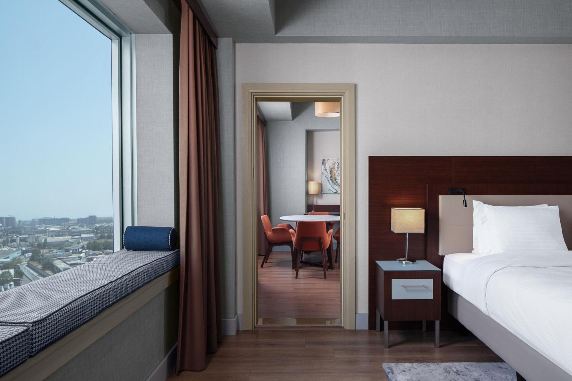Delta Hotels By Marriott Istanbul West Экстерьер фото