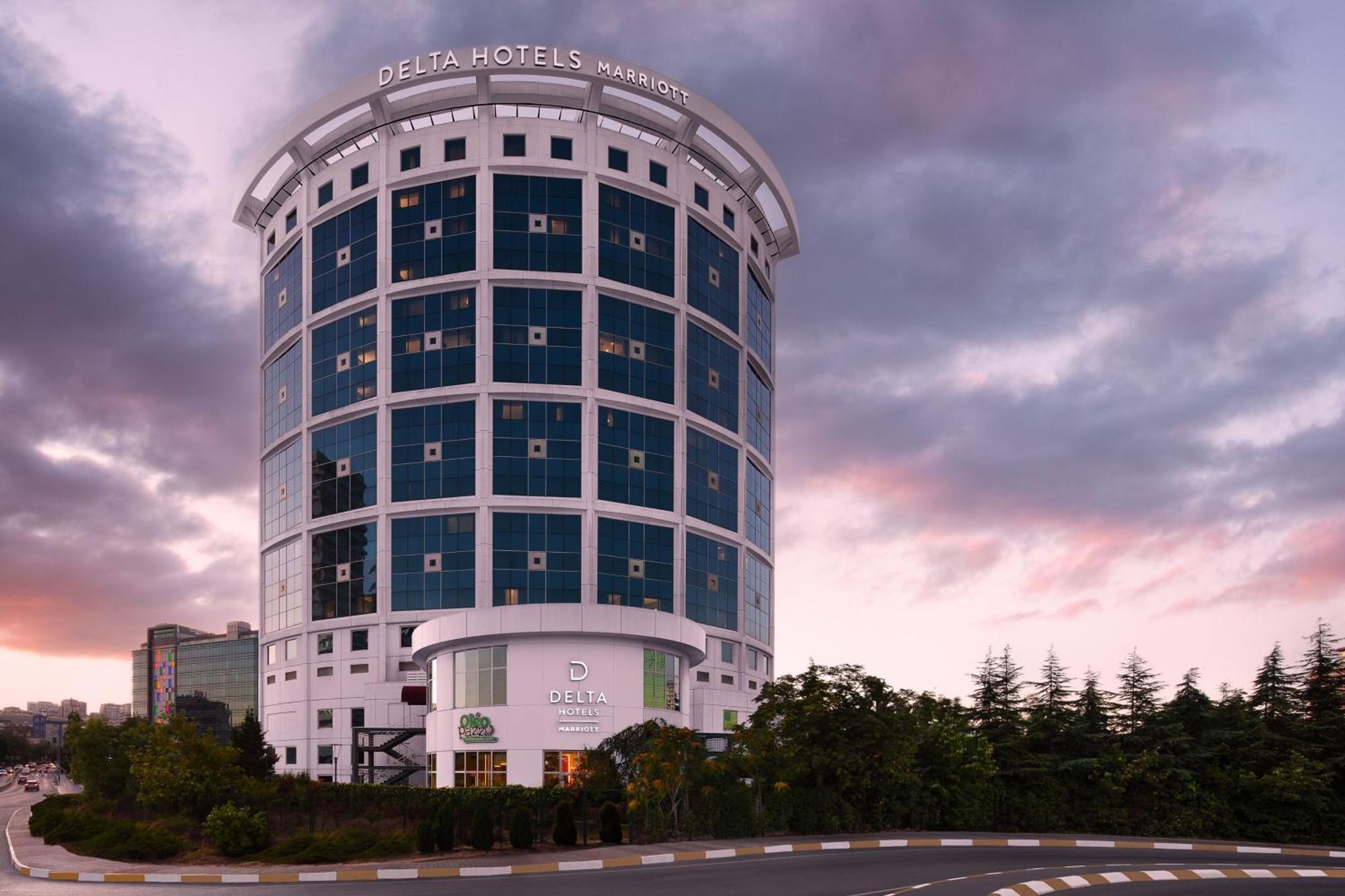 Delta Hotels By Marriott Istanbul West Экстерьер фото