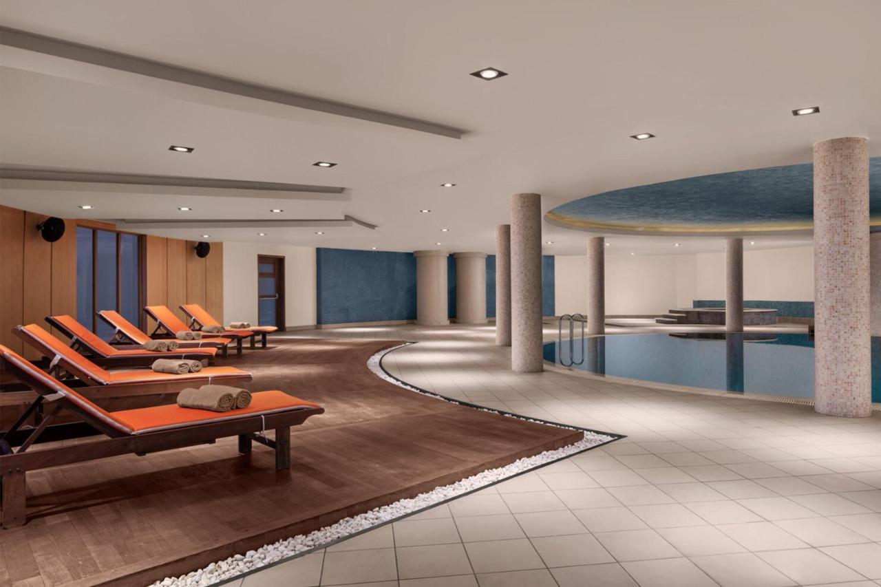 Delta Hotels By Marriott Istanbul West Экстерьер фото